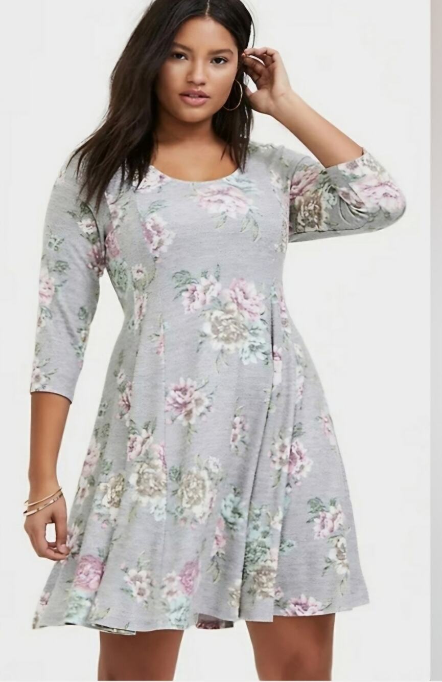Torrid Heathered Gray Floral Dress Sz 00 M/L 
Sz 10